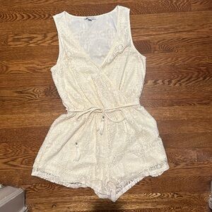 American Eagle- Cream Romper